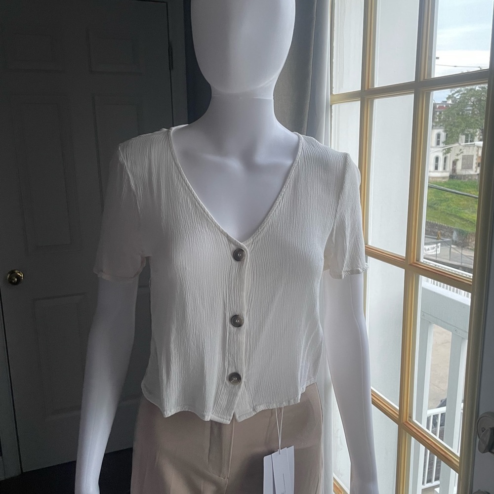 Divided H&M White Button Down Crop